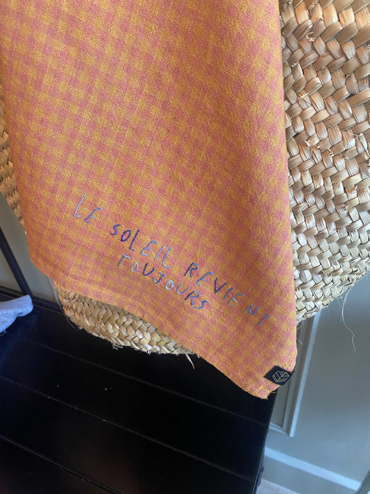 Torchon Le soleil revient toujours